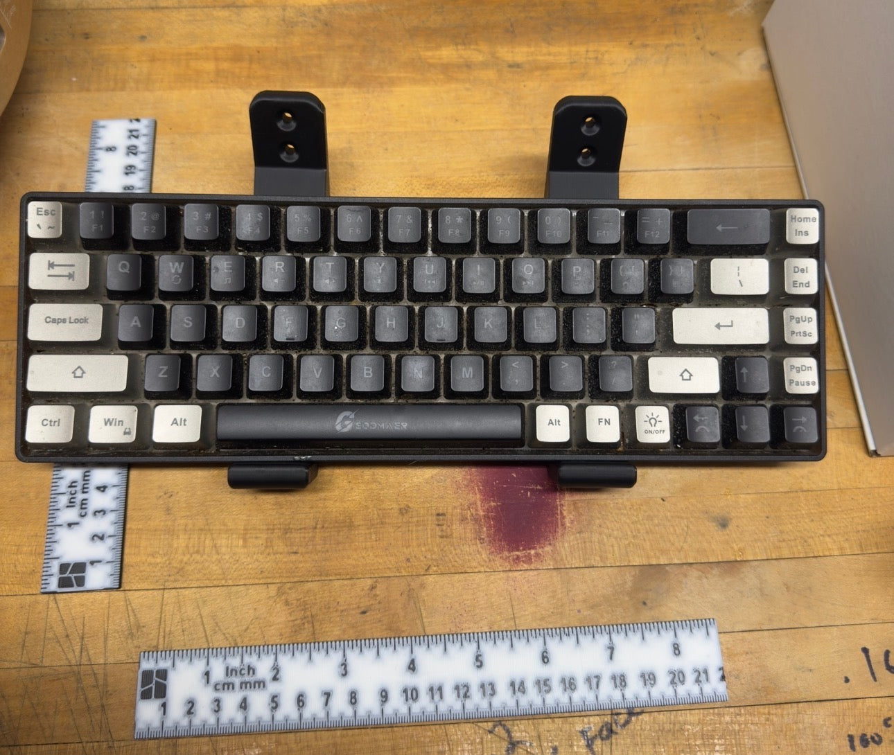 Keyboard Wall Mount / Display