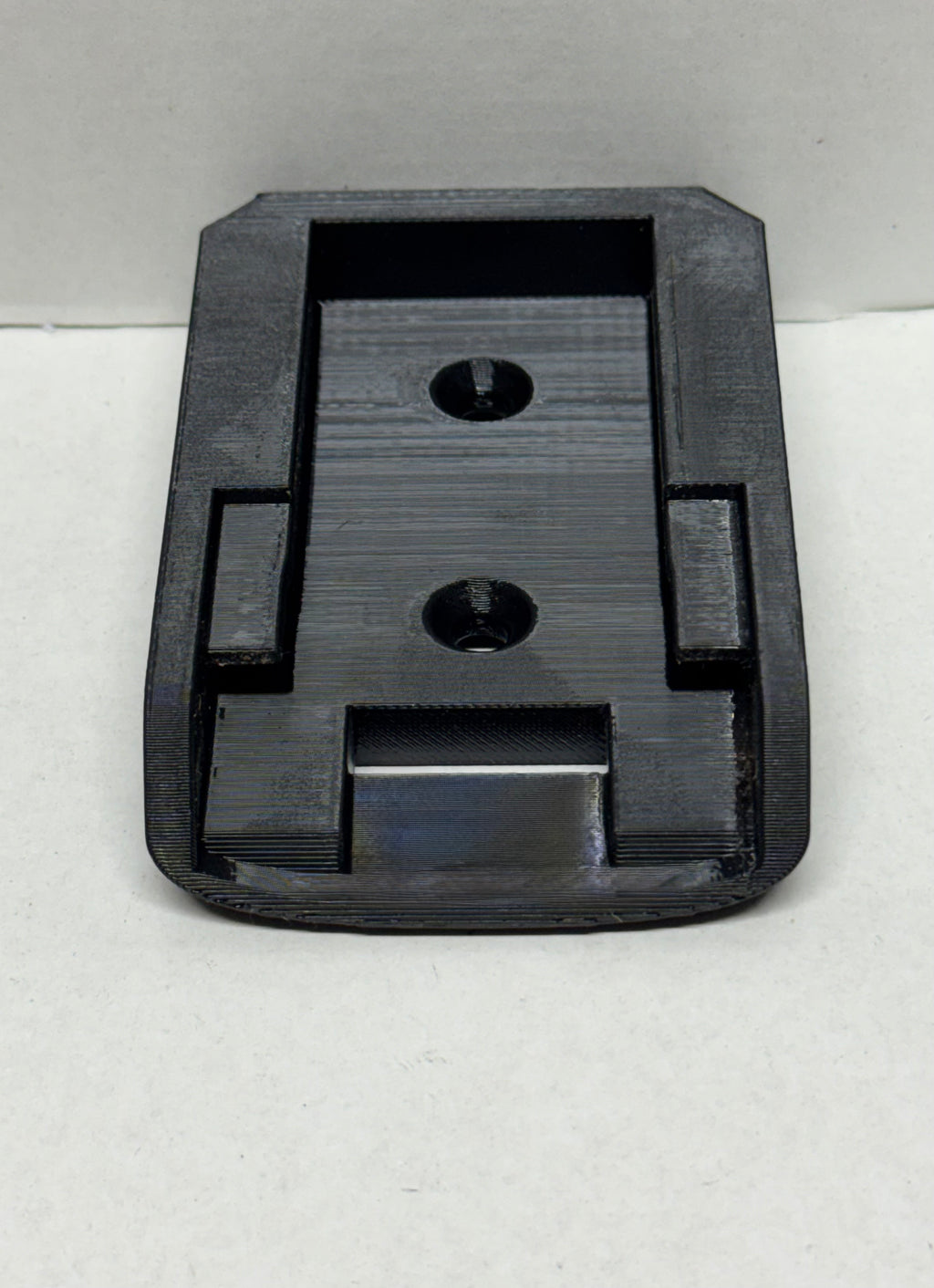 Dewalt 20V/60V Battery Wall Mount