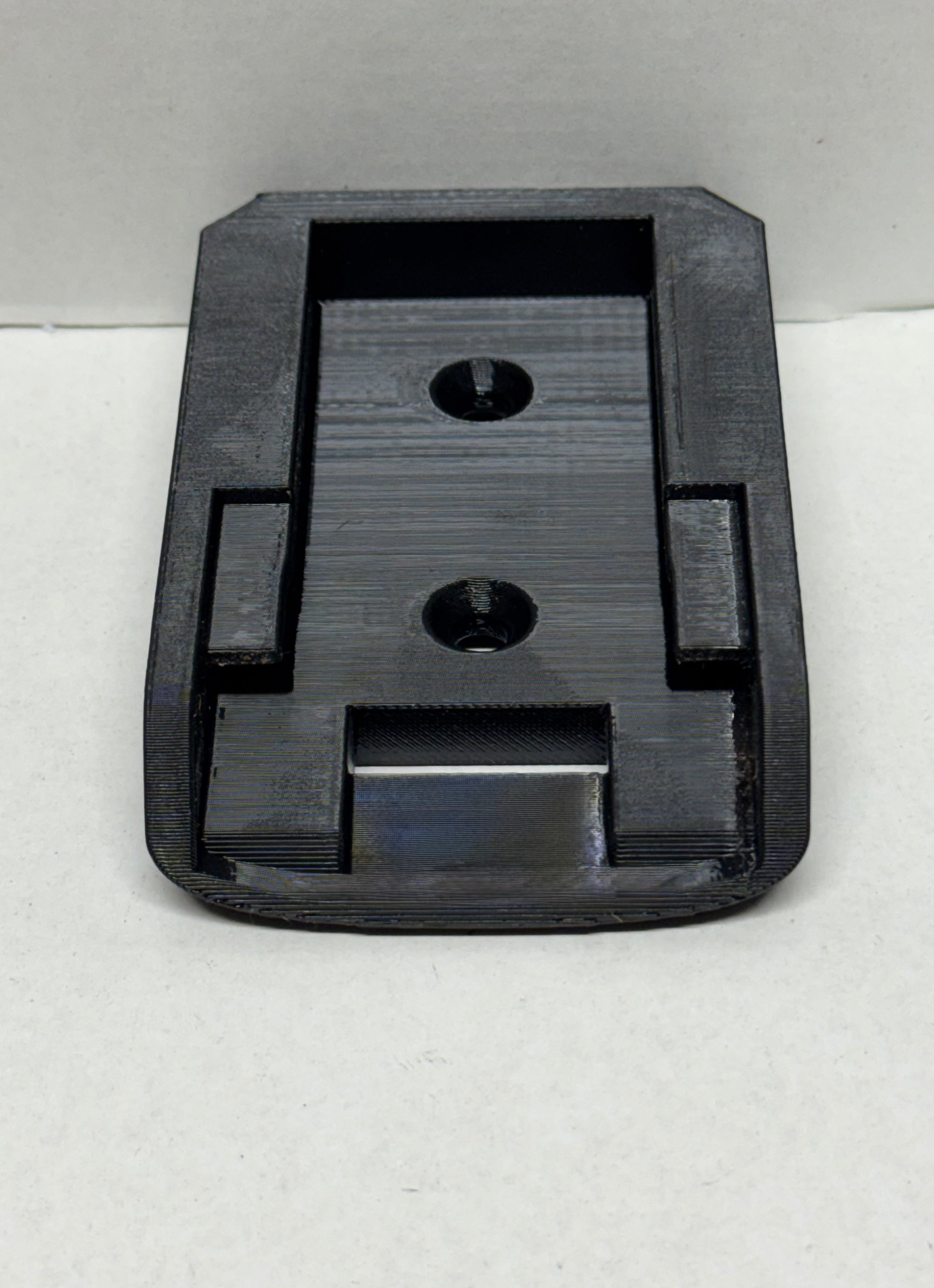 Dewalt 20V/60V Battery Wall Mount